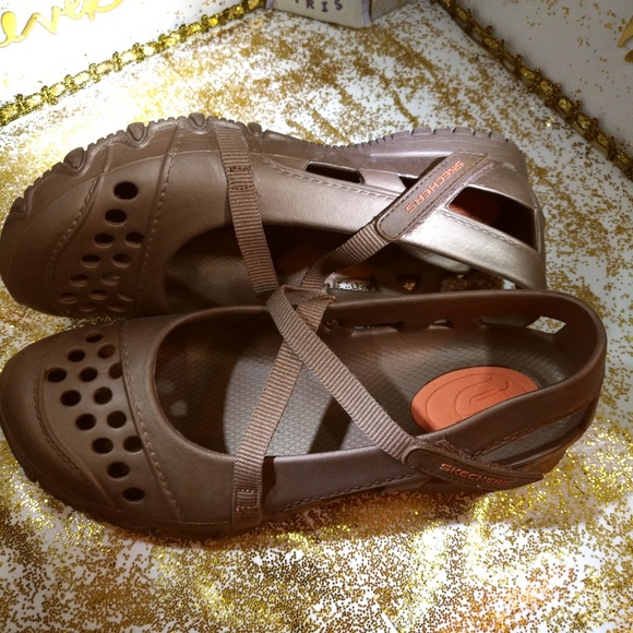 Skechers | Woman Walking Shoe - Picture 4 of 7